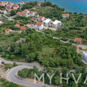 Građevinsko zemljište u blizini luke u Zavali