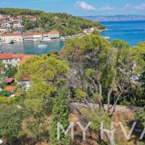 Građevinsko zemljište u centru sa pogledom na more