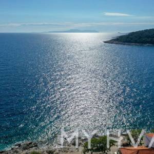 Građevinsko zemljište u Milni - prvi red do mora