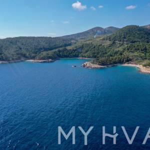 Građevinsko zemljište u Milni - prvi red do mora