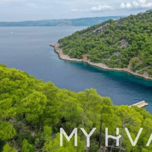 Građevinsko zemljište u uvali Stiniva kod Brusja