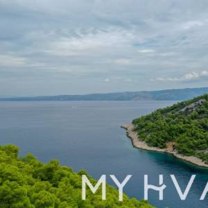 Građevinsko zemljište u uvali Stiniva kod Brusja