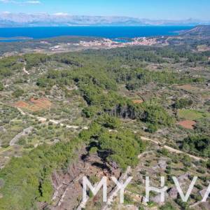 Građevinsko zemljište u Vrisniku istok #2