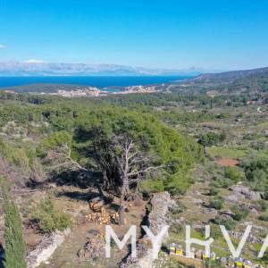 Građevinsko zemljište u Vrisniku istok #2