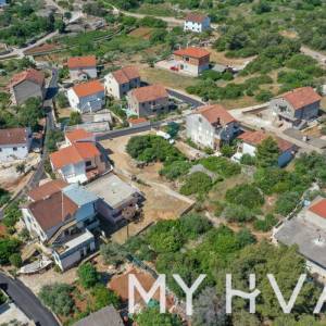 Građevinsko zemljište u Vrboskoj u blizini luke