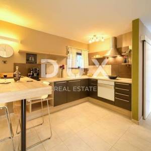 GROBNIK - Kuća u šumi - potpuni mir, čisti zrak i savršena povezanost s morem, planinama i izletištima