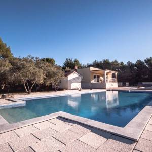 Hrvatska, Zadar, Vir – Samostojeća kuća s 2 bazena, zemljištem od 2.522 m² i raznovrsnim mogućnostima korištenja