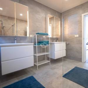 Hrvatska, Zadar, Vir – Samostojeća kuća s 2 bazena, zemljištem od 2.522 m² i raznovrsnim mogućnostima korištenja