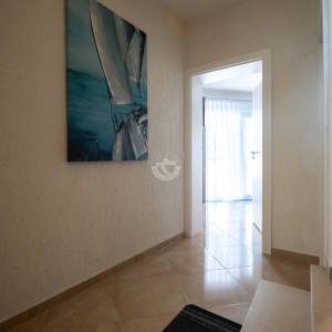 Hrvatska, Zadar, Vrsi - Prostrana moderna kuća s bazenom, kaminom i garažom, 152 m² stambena površina