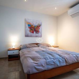 Hrvatska, Zadar, Vrsi - Prostrana moderna kuća s bazenom, kaminom i garažom, 152 m² stambena površina