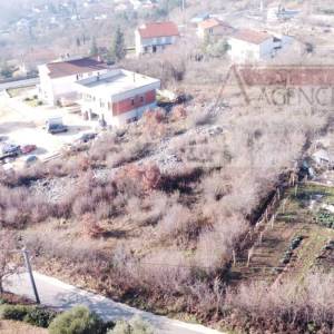 Imotski 2271 m2 građevinsko zemljište - NOVO!