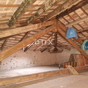 ISTRA, BALE - Kuća u centru s poslovnim prostorom