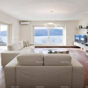 ISTRA, BLIZINA RABCA - Dizajnerska vila s bazenom