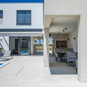 ISTRA, BRTONIGLA - Elegantna vila savršena kombinacija luksuza i mira