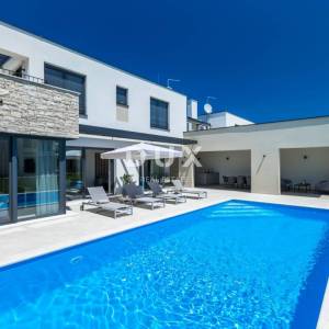 ISTRA, BRTONIGLA - Elegantna vila savršena kombinacija luksuza i mira