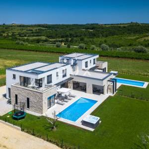 ISTRA, BRTONIGLA - Elegantna vila savršena kombinacija luksuza i mira