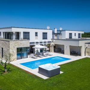 ISTRA, BRTONIGLA - Elegantna vila savršena kombinacija luksuza i mira