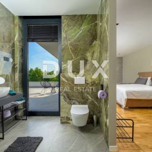 ISTRA, GROŽNJAN - Dizajnerska novoizgrađena vila s potpunom privatnošću, okružena zelenilom s prekrasnim pogledom