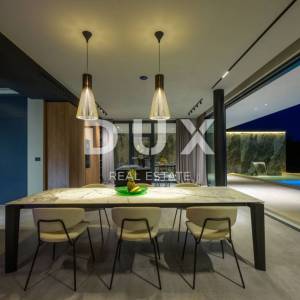 ISTRA, GROŽNJAN - Dizajnerska novoizgrađena vila s potpunom privatnošću, okružena zelenilom s prekrasnim pogledom