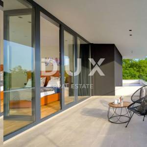 ISTRA, GROŽNJAN - Dizajnerska novoizgrađena vila s potpunom privatnošću, okružena zelenilom s prekrasnim pogledom