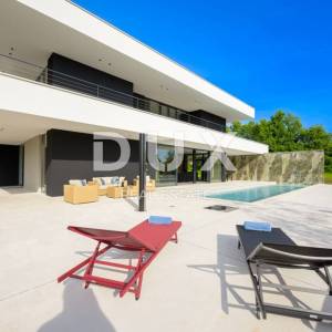 ISTRA, GROŽNJAN - Dizajnerska novoizgrađena vila s potpunom privatnošću, okružena zelenilom s prekrasnim pogledom