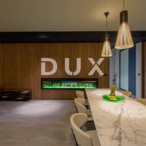 ISTRA, GROŽNJAN - Dizajnerska novoizgrađena vila s potpunom privatnošću, okružena zelenilom s prekrasnim pogledom