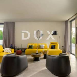 ISTRA, GROŽNJAN - Dizajnerska novoizgrađena vila s potpunom privatnošću, okružena zelenilom s prekrasnim pogledom