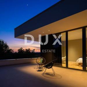 ISTRA, GROŽNJAN - Dizajnerska novoizgrađena vila s potpunom privatnošću, okružena zelenilom s prekrasnim pogledom