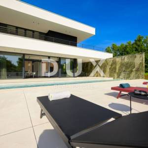 ISTRA, GROŽNJAN - Dizajnerska novoizgrađena vila s potpunom privatnošću, okružena zelenilom s prekrasnim pogledom