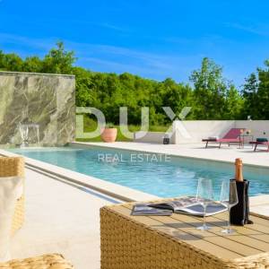 ISTRA, GROŽNJAN - Dizajnerska novoizgrađena vila s potpunom privatnošću, okružena zelenilom s prekrasnim pogledom