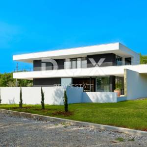 ISTRA, GROŽNJAN - Dizajnerska novoizgrađena vila s potpunom privatnošću, okružena zelenilom s prekrasnim pogledom