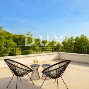 ISTRA, GROŽNJAN - Dizajnerska novoizgrađena vila s potpunom privatnošću, okružena zelenilom s prekrasnim pogledom