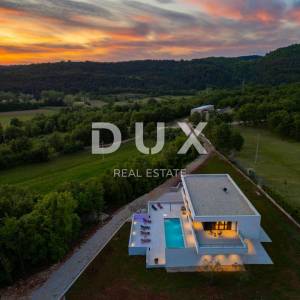 ISTRA, GROŽNJAN - Dizajnerska novoizgrađena vila s potpunom privatnošću, okružena zelenilom s prekrasnim pogledom