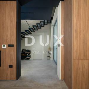 ISTRA, GROŽNJAN - Dizajnerska novoizgrađena vila s potpunom privatnošću, okružena zelenilom s prekrasnim pogledom