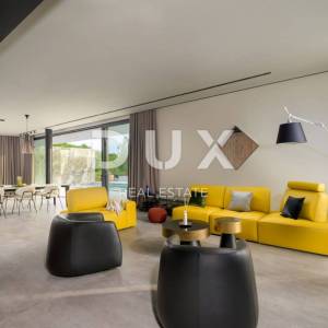 ISTRA, GROŽNJAN - Dizajnerska novoizgrađena vila s potpunom privatnošću, okružena zelenilom s prekrasnim pogledom