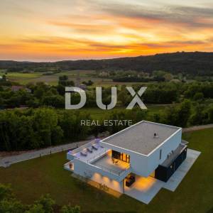 ISTRA, GROŽNJAN - Dizajnerska novoizgrađena vila s potpunom privatnošću, okružena zelenilom s prekrasnim pogledom