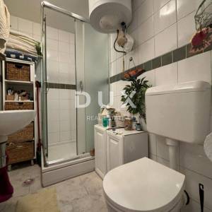 ISTRA, KANFANAR - Simpatična istarska kuća + 490 m2 građevinskog zemljišta!