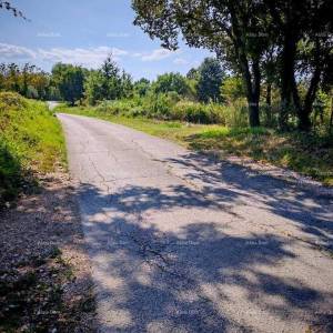 Istra, Kršan, prodajemo dva građevinska zemljišta sa dozvolama.