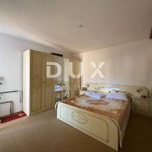 ISTRA, LABIN - Kuća s dva stana s velikim terasama, garaža i ognjište s galerijom u neposrednoj blizini centra