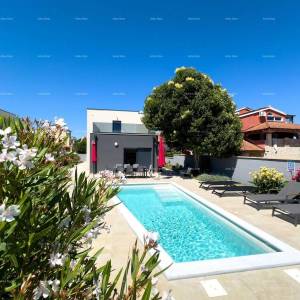 Istra, Ližnjan, 1 km do centra Medulina, nova moderna kuća sa bazenom za odmor.