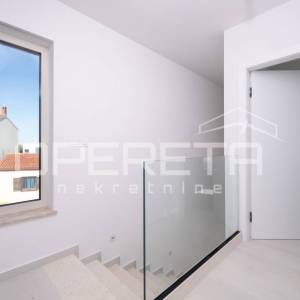 Istra, Ližnjan, moderna kuća sa pogledom na more, novogradnja, miran dio naselja