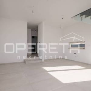 Istra, Ližnjan, moderna kuća sa pogledom na more, novogradnja, miran dio naselja