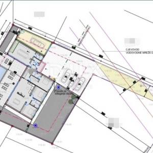ISTRA, LOBORIKA - Zemljište s građevinskom dozvolom! 