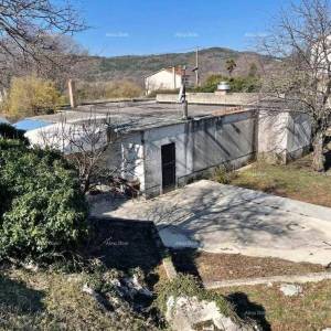 ISTRA  Lupoglav, nezavršen objekt s zemljištem i dozvolom za nadogradnju