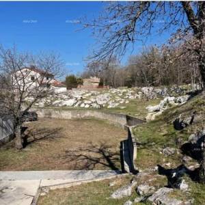 ISTRA  Lupoglav, nezavršen objekt s zemljištem i dozvolom za nadogradnju