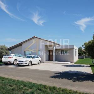 Istra, Marčana, građevinsko zemljište 705m2