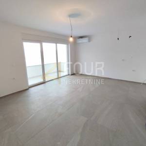 Istra, Medulin, novogradnja, 2s+db, balkon