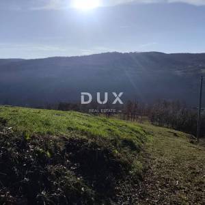 ISTRA, MOTOVUN - Građevinsko zemljište na osami s pogledom