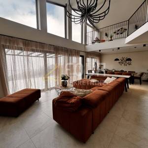 Istra, Pazin - okolica, samostojeća kuća s bazenom