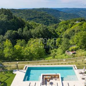 Istra, Pazin - okolica, samostojeća kuća s bazenom